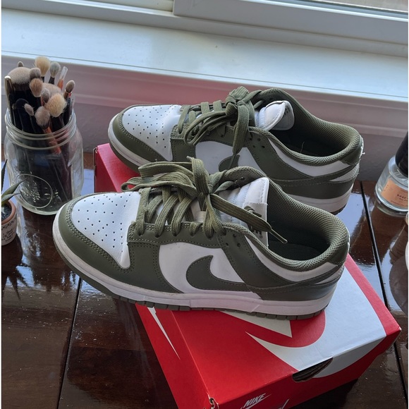 Women’s Nike Dunk Low - white/olive - Picture 5 of 5